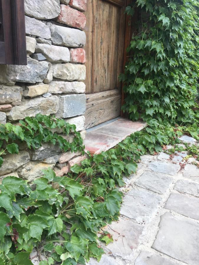 Number 10 Locanda B&B Belvedere Langhe Exterior photo